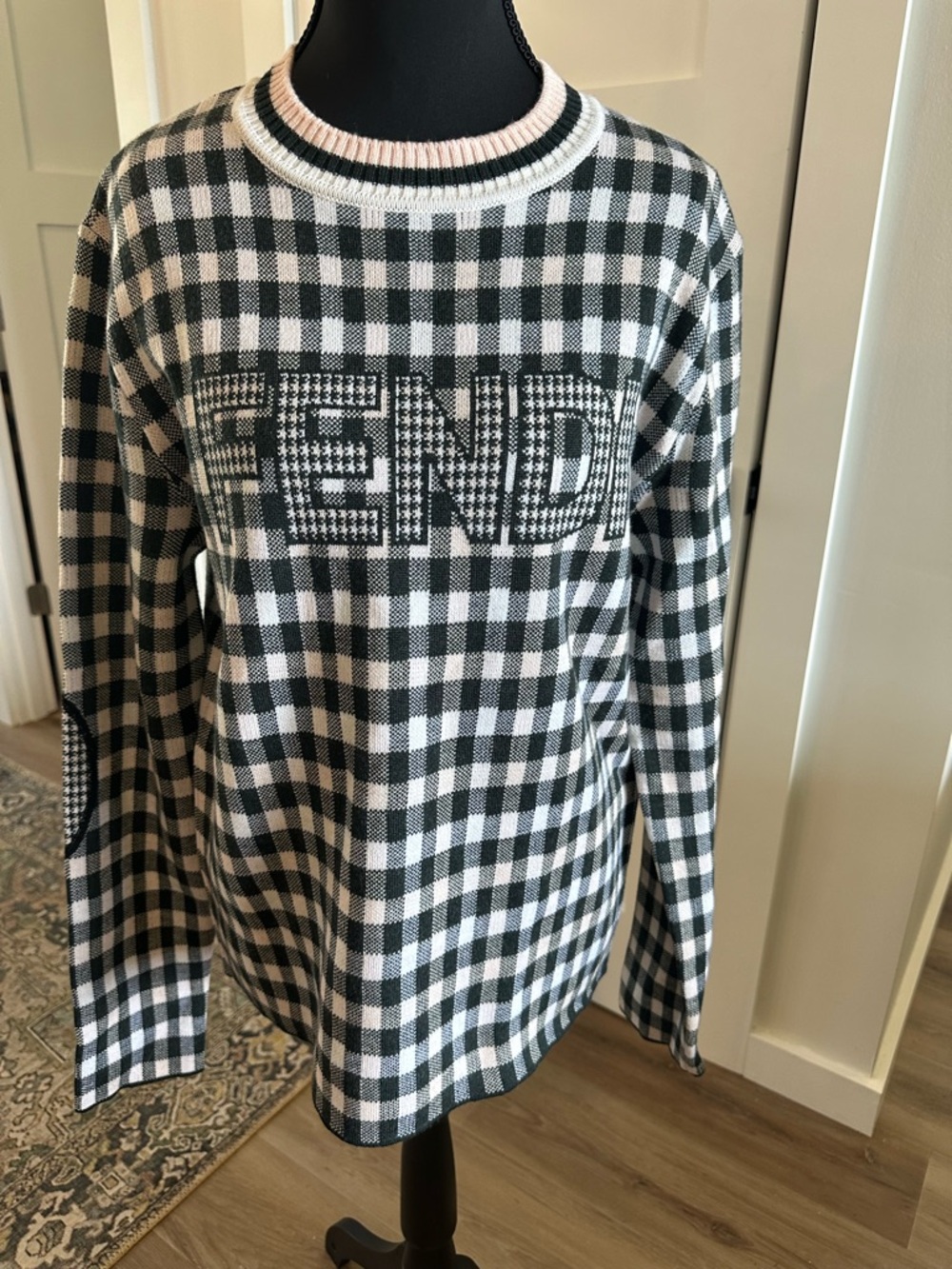 Fendi Black & White Gingham Logo Sweater Size 42 US Size Large/8 with Pink Trim